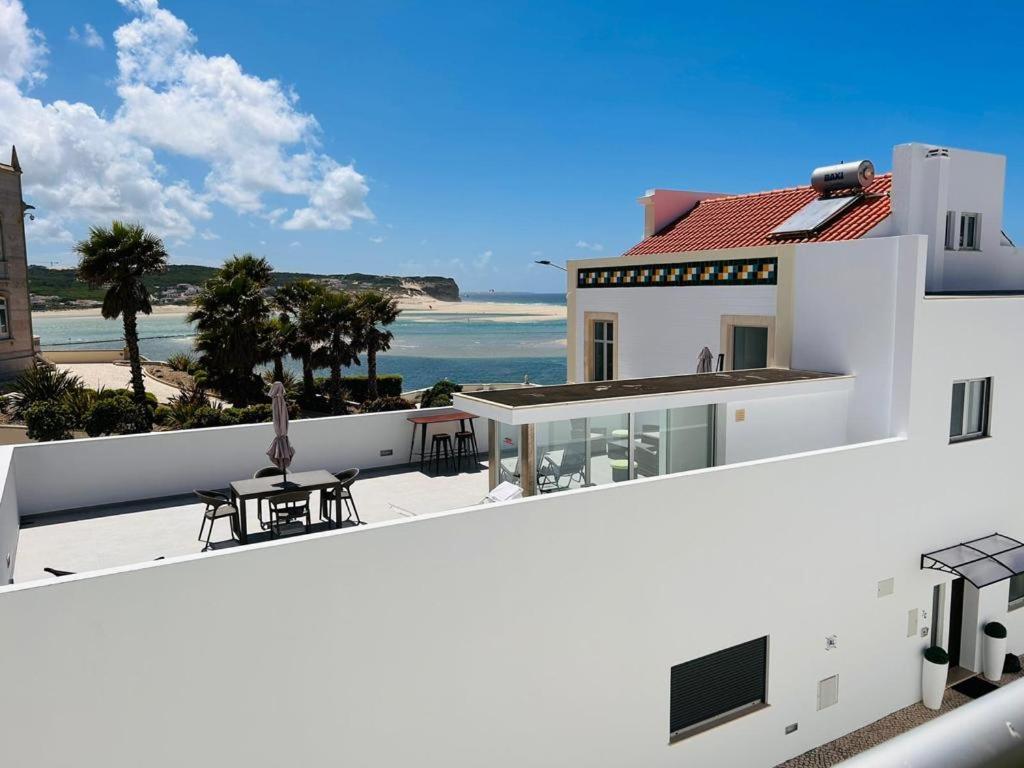 Foz Beach House - Rooftop & Sea View Foz do Arelho Exterior photo