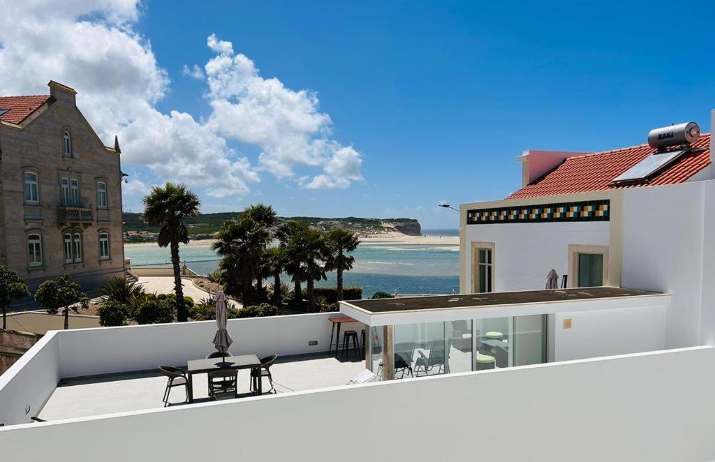 Foz Beach House - Rooftop & Sea View Foz do Arelho Exterior photo
